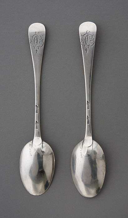 Pair of Tablespoons Slider Image 3